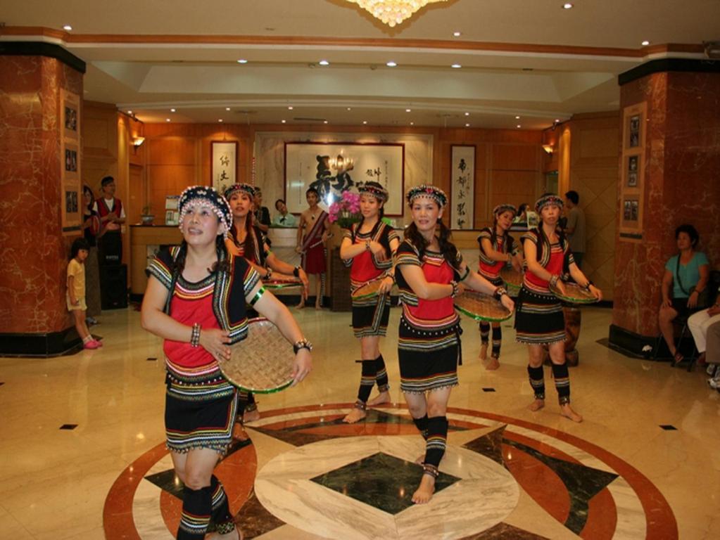 โรงแรมทีหลุน Xinyi ภายนอก รูปภาพ