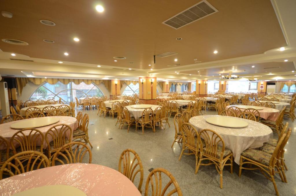 โรงแรมทีหลุน Xinyi ภายนอก รูปภาพ