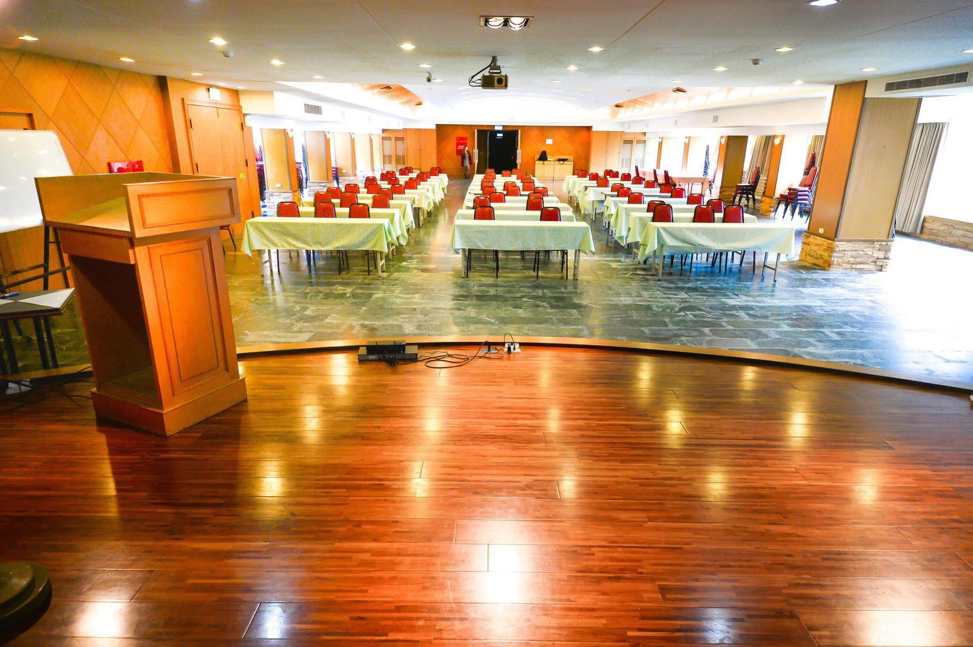 โรงแรมทีหลุน Xinyi ภายนอก รูปภาพ
